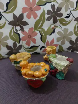 4 buah Tempat Lilin