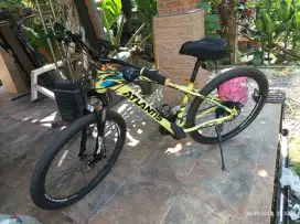 Sepeda gunung atlantis
