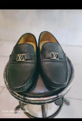 Di jual sepatu pria.size 42/8
