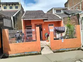 Dikontrakan Rumah Dekat Upi.Cibiru Hilir