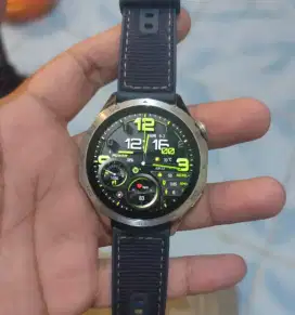 jam tangan smartwatch Huawei GT4