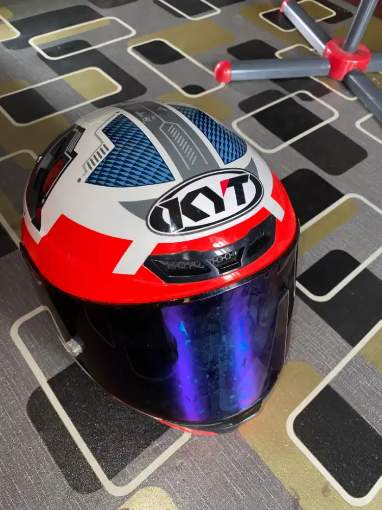 Helm TT COURSE + INTERCOM FREDCONN R1