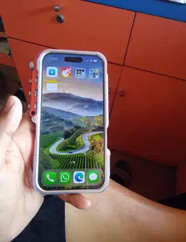 Iphone 16 pro ibox 2 bulan