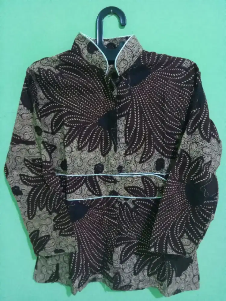 Atasan batik wanita