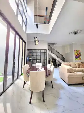 Rumah Luas Siap Huni Area Premium Harga Murah di Menteng Utama Bintaro