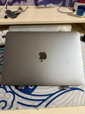 Macbook Pro 2017 13inch | Intel Core i5 2,3 GHz | RAM 8GB | SSD 256GB