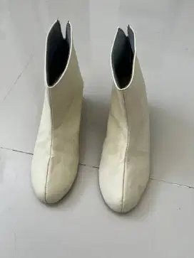 Sepatu boot Korean