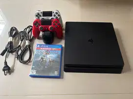 Playstation 4 (PS4)