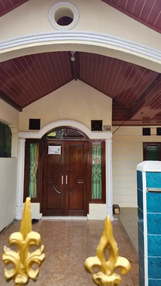 Rumah di Kontrakan/Disewakan  15jt/thn atau 1,250jt/ bln min. 3 bln