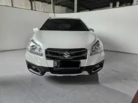 Suzuki SX4 Scross 1.5 AT ( Matic ) 2017 Putih Plat ganjil jakarta brt