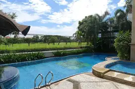 JUAL RUMAH MEWAH GOLF VIEW GRAHA FAMILI LANTAI MARMER KOLAM RENANG