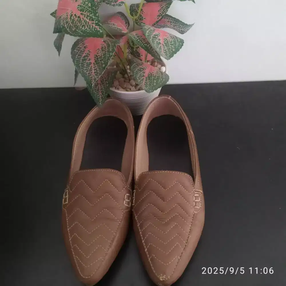 Flatshoes coklat size 36kosongkan lemari