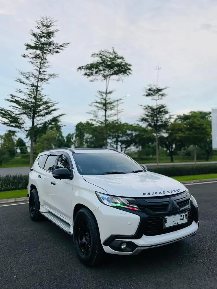 Pajero Sport Dakar 2.4 L 2019
