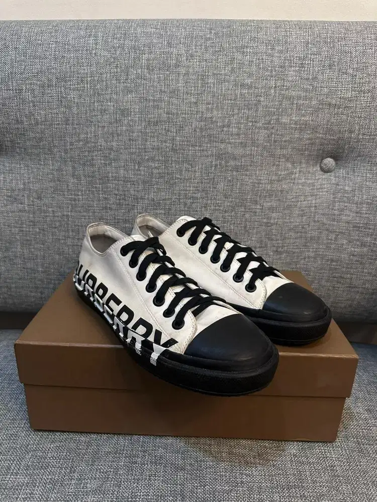 Burberry Larkhall Logo Canvas Sneakers