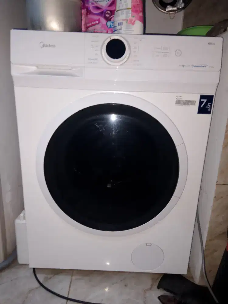 Peralatan laundry