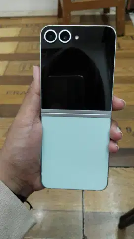 Samsung Z flip 6 12/256