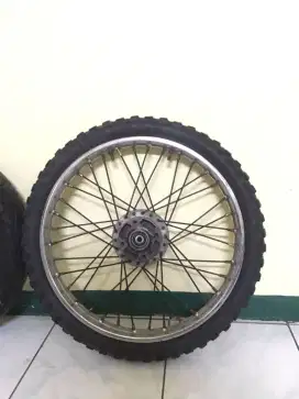 Jual velg bekas mio