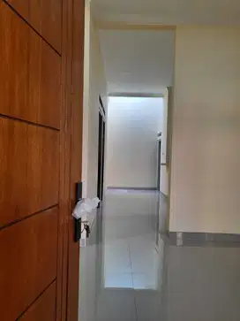 Dijual Rumah Bangunan Baru Renovasi di Harapan Indah Bekasi