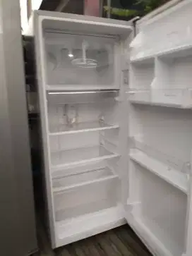 Terima servis panggilan kulkas freezer showcase dispenser