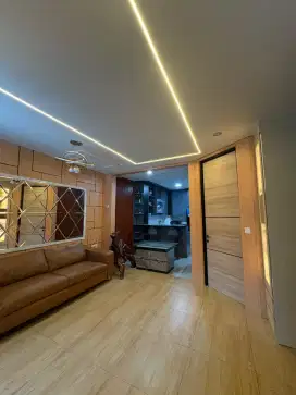 Disewakan Rumah Di Cluster Uptown Estate Lippo Cikarang