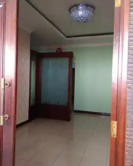 RUMAH BESAR MEWAH DISEWAKAN PALING MURAH DI JAKARTA
