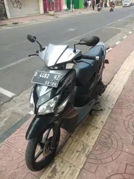 Vario 2011 lengkap mulus orisinil