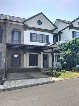Rumah 2 Lantai Terawat di Rancamaya Golf Bogor