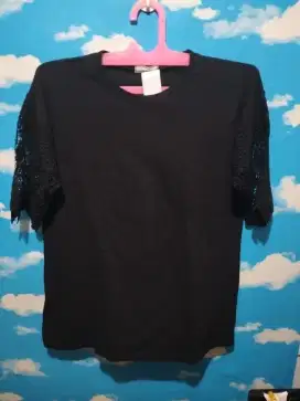 blouse wanita warna hitam