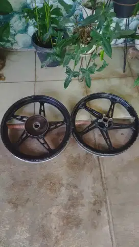 Velg racing original jupiter z1/burhan palang tebel pnp bebek yamaha