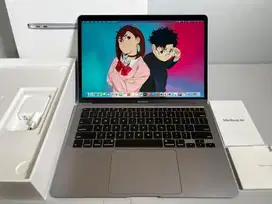 MacBook Air 13 inch 2020 SALE
