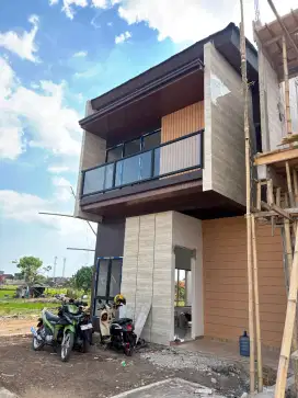 Rumah 2 Lantai Type 70m2 3 kamar Dekat dari Moll Panakukang Makassar
