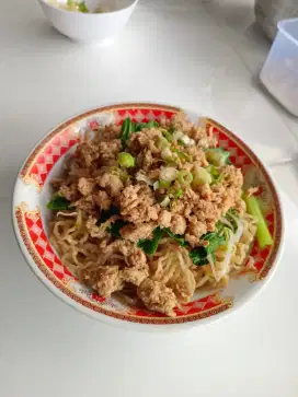 Dicari chef mie ayam
