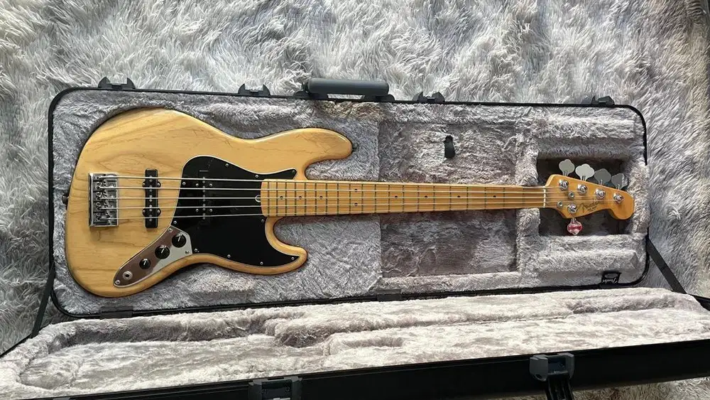 Fender Jazz Bass Ampro USA