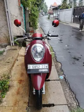 Honda Scoopy 2016