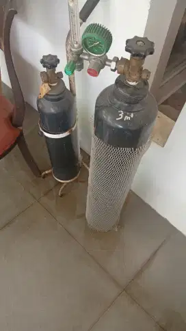 Tabung oksigen besar
