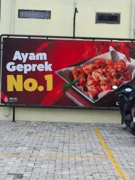Dijual bangunan komersial dan tempat tinggal
