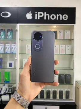 Vivo V50 5G 12/256 GB, Garansi Aktif - April 2026