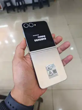 Samsung z flip 6 12/256 jaringan 5G kondisi mulus tanpa minus