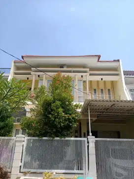Dijual Rumah 2 Lantai Siap Huni Sidosermo PDK Minimalis dekat UBAYA ok