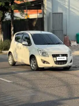 SPLASH 2014 / 2013 Putih Matic Bagus Bekas Bisa Kredit Murah Surabaya