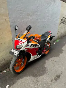 CBR 150 repsol 2015 mulus
