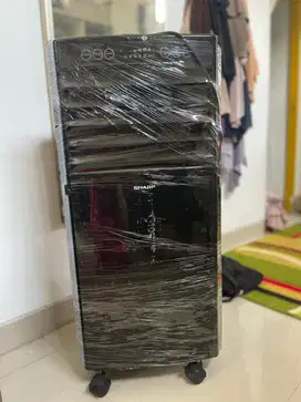 Sharp Air Cooler Portable Hitam – Mulus, Garansi Panjang, Remote Asli