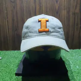 Topi New Era Vintage (edisi kampus)