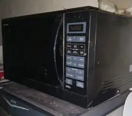 Microwave Sharp R728 Hitam/ Black