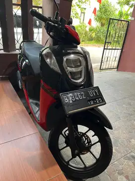 Motor honda genio 2020