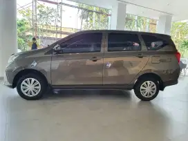 Antar jemput sekolah, les, kerja