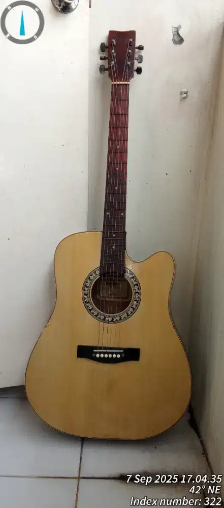 Gitar Yamaha Tipe G 325,Made in indonesia