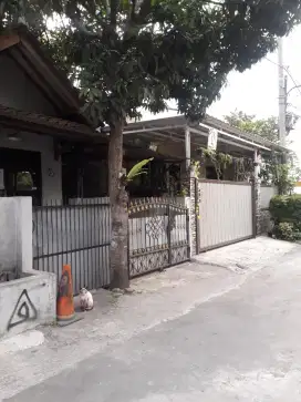 Di sewakan Rumah