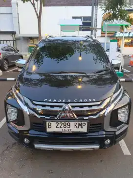 X-pander Cross Premium 1.5 AT Bensin 2021