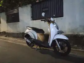 Honda Scoopy 2012
